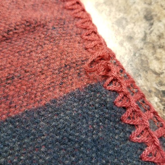 BB Dakota Southwestern Style Blanket Shawl Wrap Poncho – Western Coastal Cowgirl - Picture 7 of 9